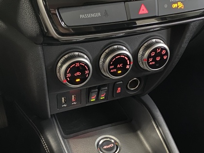 2024 Mitsubishi RVR - Image 25