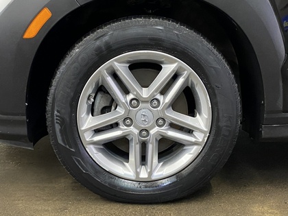 2022 Hyundai Kona - Image 11