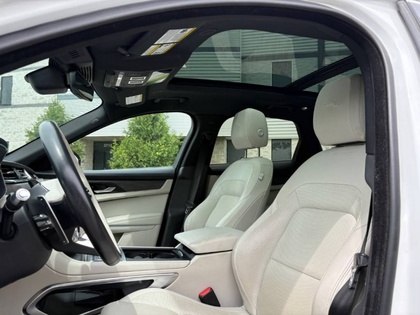 2022 Jaguar F-Pace - Image 9