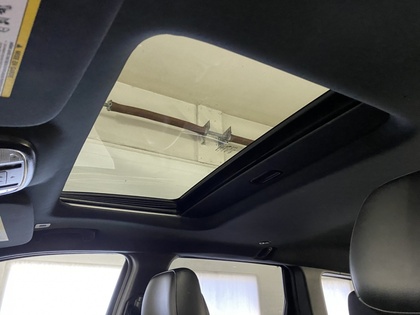 2021 Jeep Grand Cherokee - Image 30