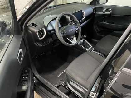 2024 Hyundai Venue - Image 11