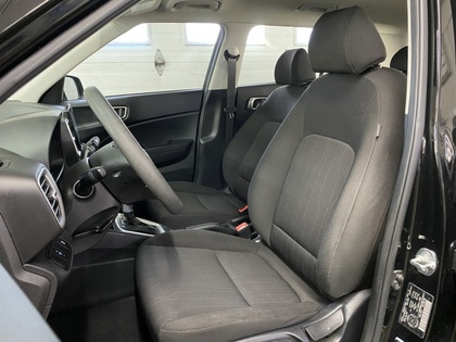 2024 Hyundai Venue - Image 12