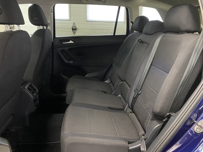 2021 Volkswagen Tiguan - Image 19