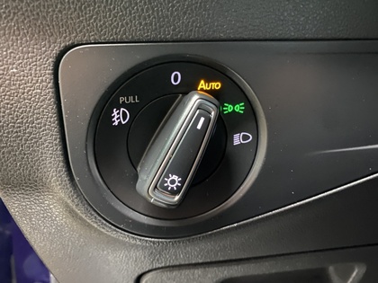 2021 Volkswagen Tiguan - Image 31