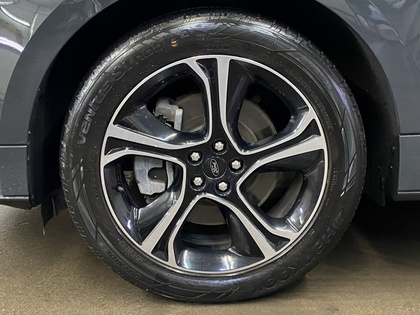 2021 Ford Edge - Image 11