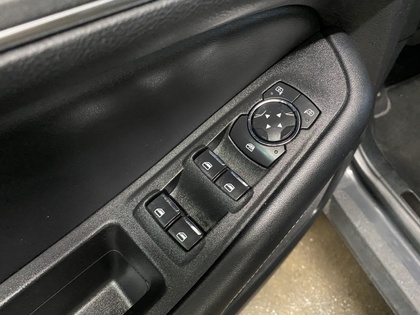 2021 Ford Edge - Image 33