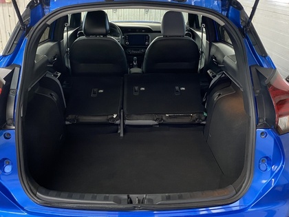 2024 Nissan Kicks - Image 30