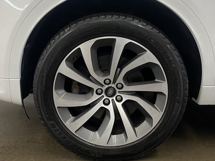 2020 Land Rover Discovery Sport - Image 11