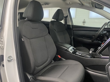 2022 Hyundai Tucson - Image 16