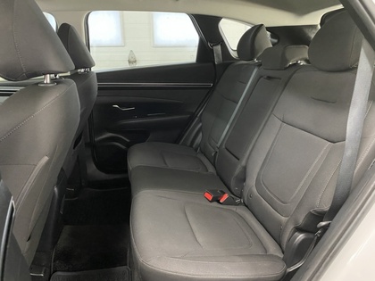 2022 Hyundai Tucson - Image 17