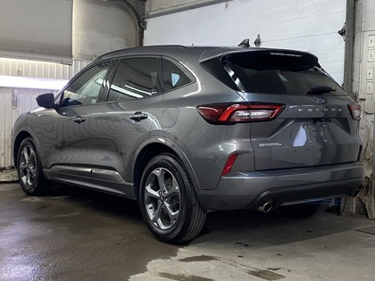 2023 Ford Escape - Image 5
