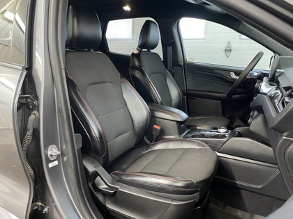 2023 Ford Escape - Image 17