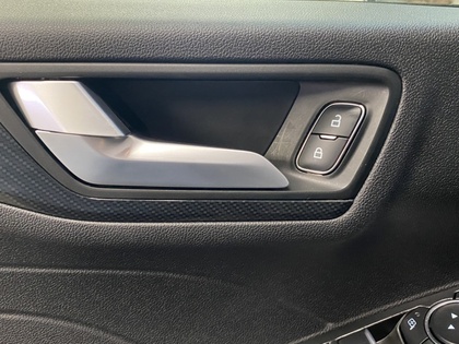 2023 Ford Escape - Image 30