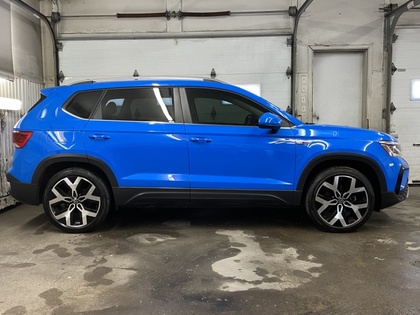 2022 Volkswagen Taos - Image 8