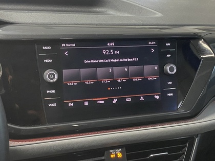 2022 Volkswagen Taos - Image 27