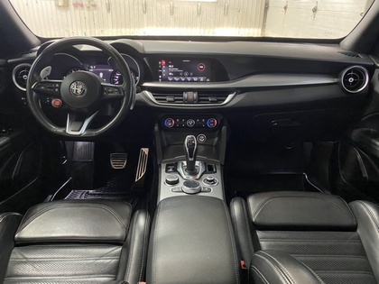 2020 Alfa Romeo Stelvio - Image 20