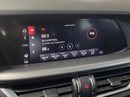 2020 Alfa Romeo Stelvio - Image 27