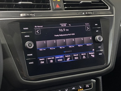 2021 Volkswagen Tiguan - Image 25