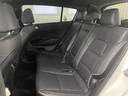 2021 Kia Sportage - Image 19