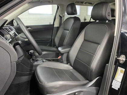 2021 Volkswagen Tiguan - Image 15