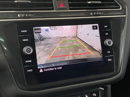 2021 Volkswagen Tiguan - Image 25