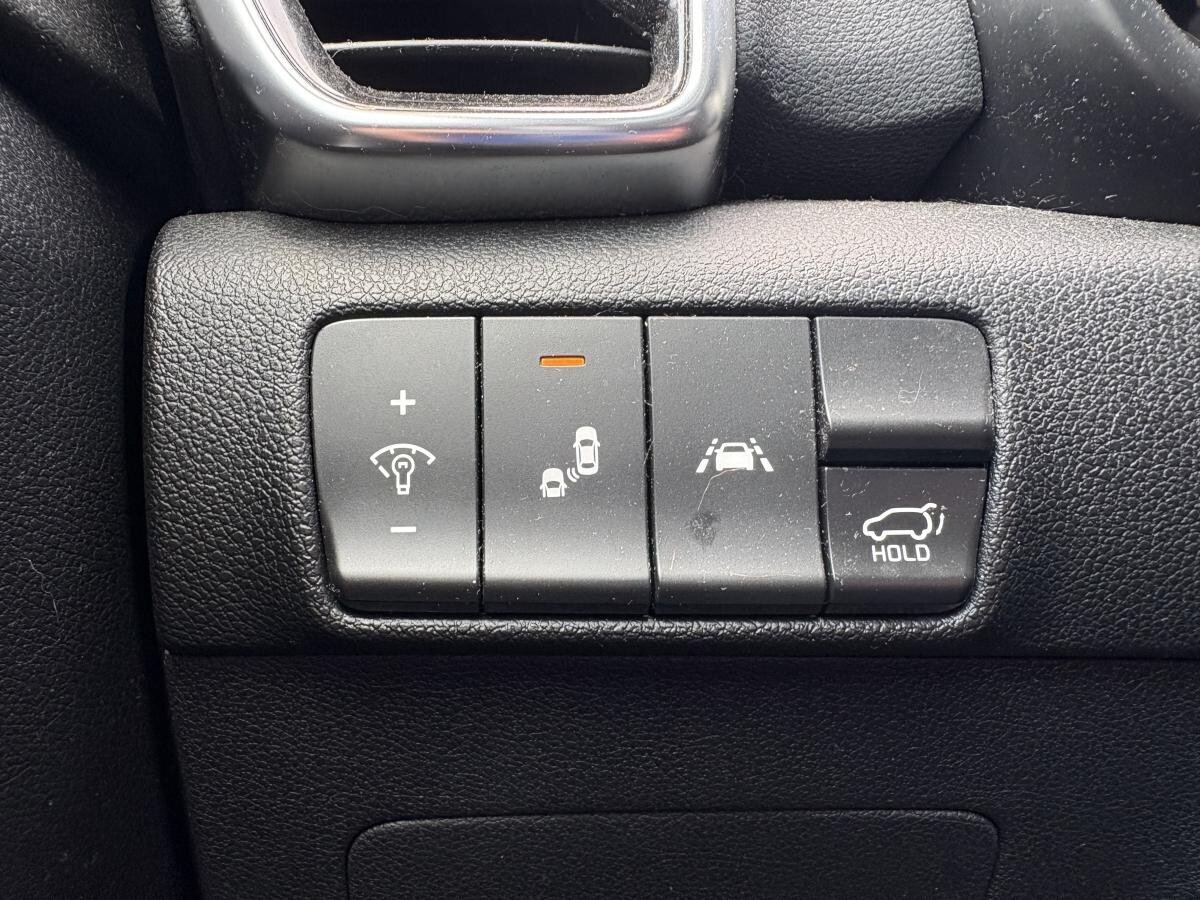 2021 Kia Sportage - Image 19