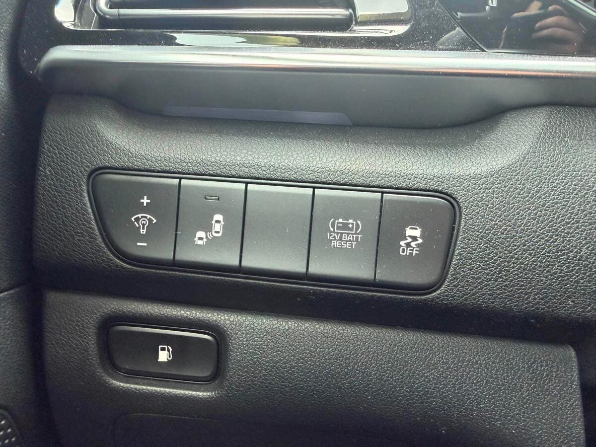 2022 Kia Niro HEV - Image 20
