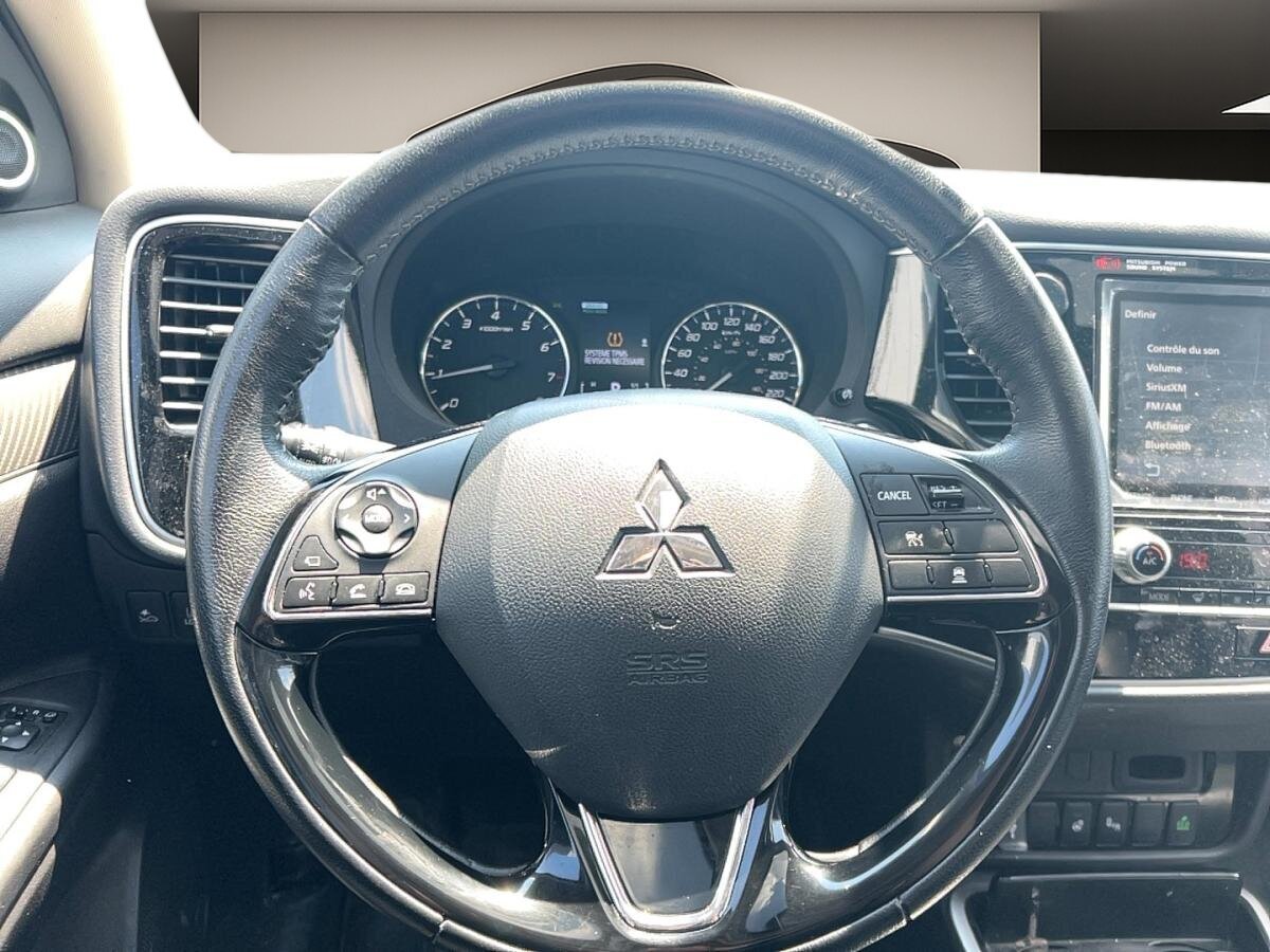 2020 Mitsubishi Outlander - Image 8