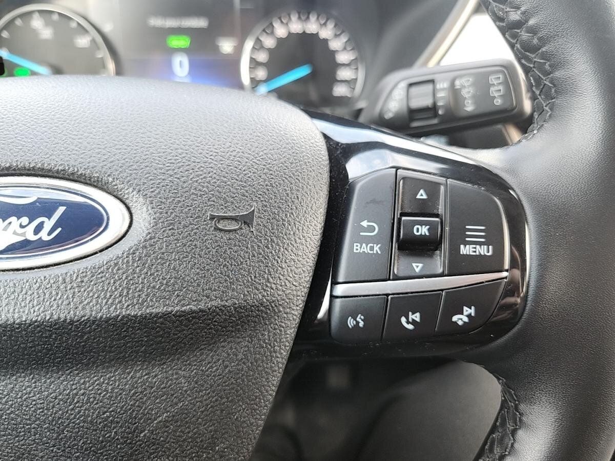 2022 Ford Escape - Image 11