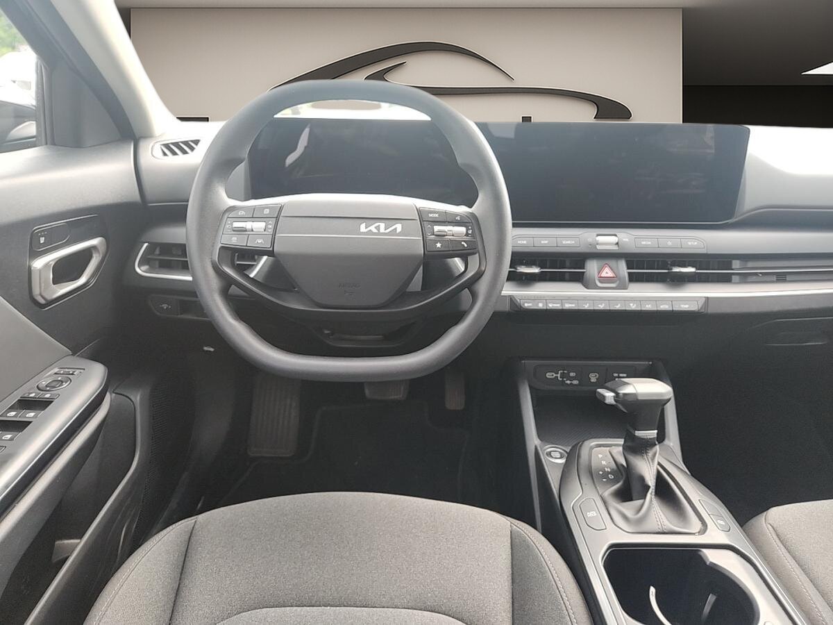 2025 Kia K4 - Image 6