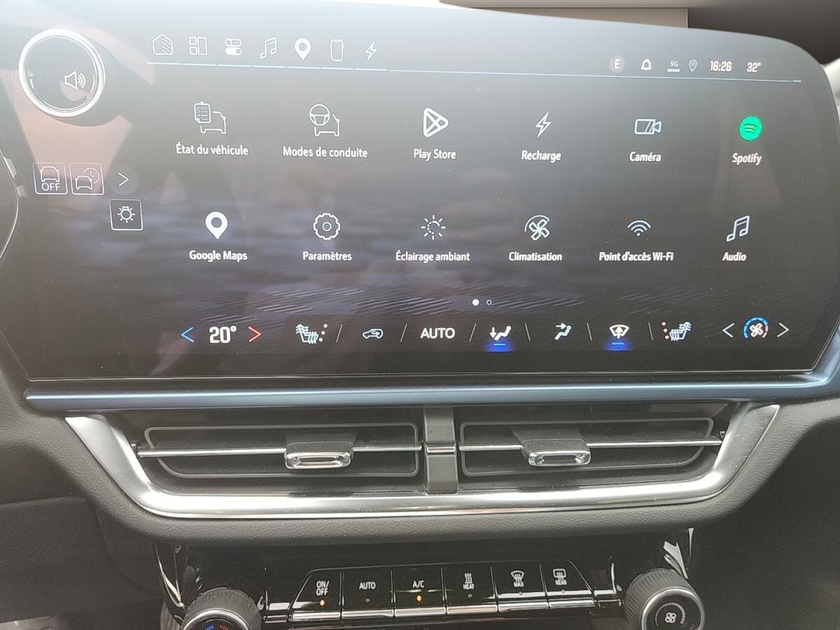 2024 Chevrolet Equinox EV - Image 13