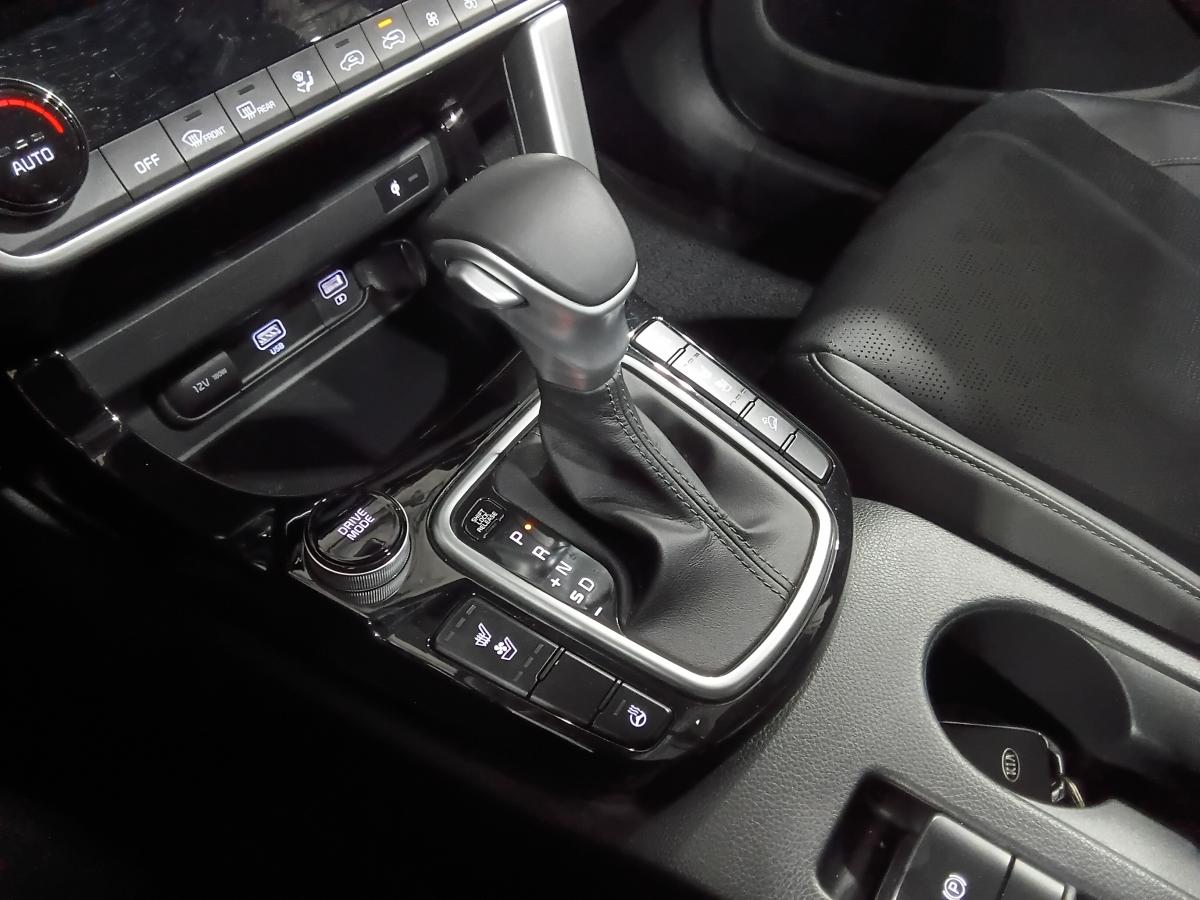 2021 Kia Seltos - Image 16