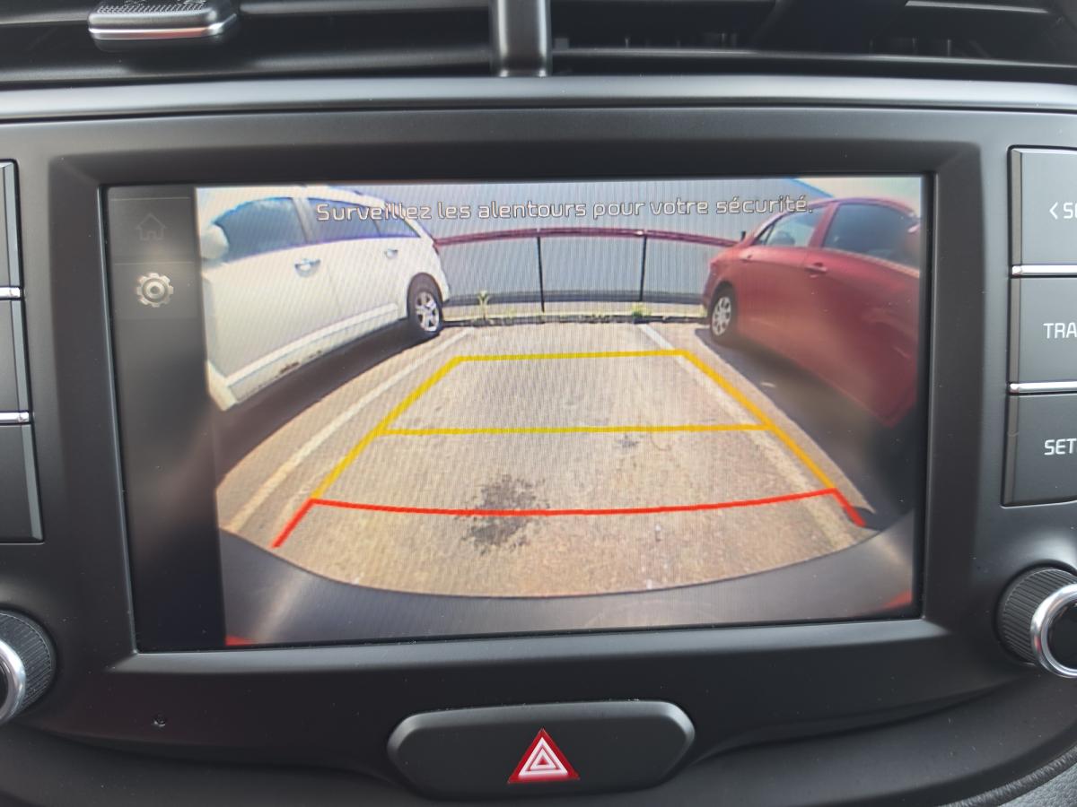 2022 Kia Soul - Image 23
