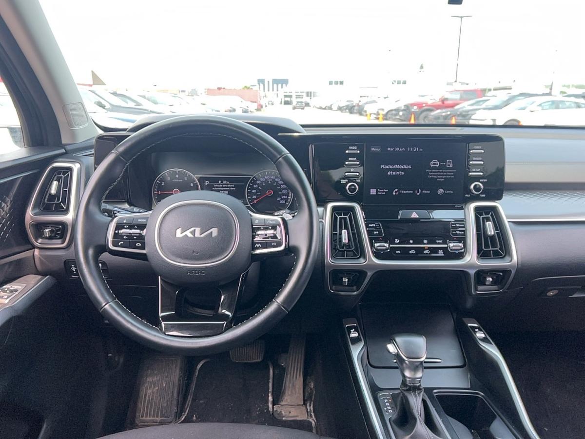 2022 Kia Sorento - Image 17