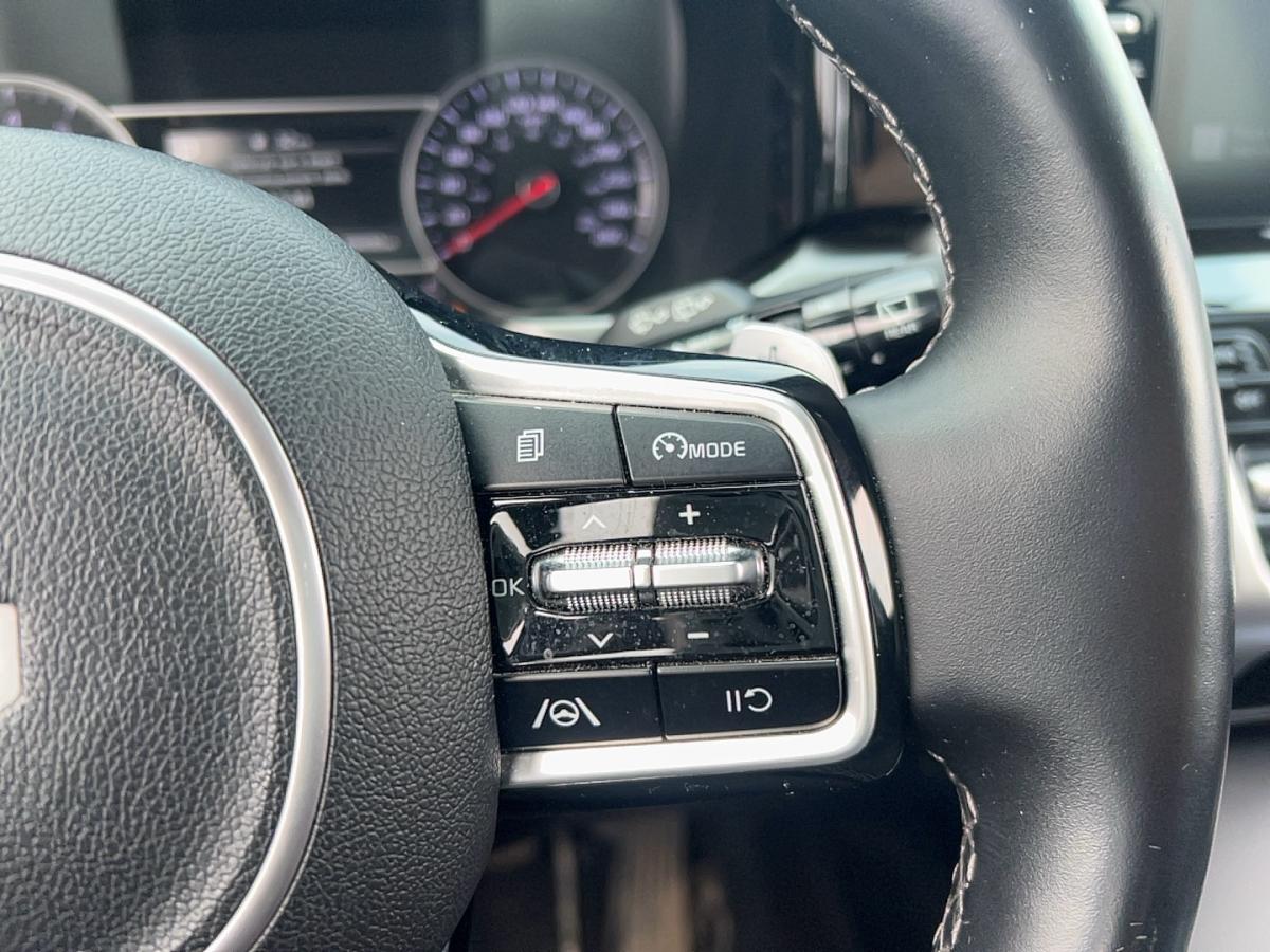 2022 Kia Sorento - Image 21