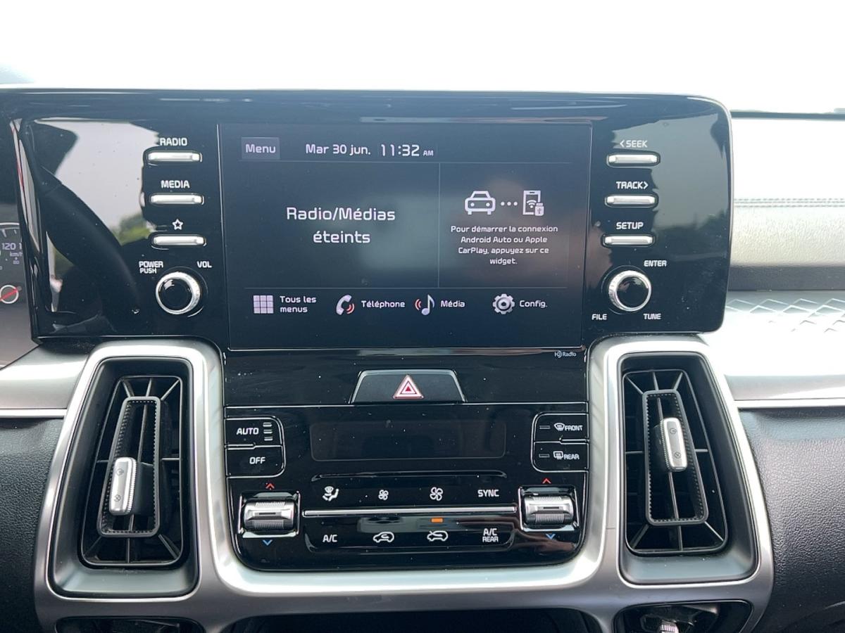 2022 Kia Sorento - Image 23