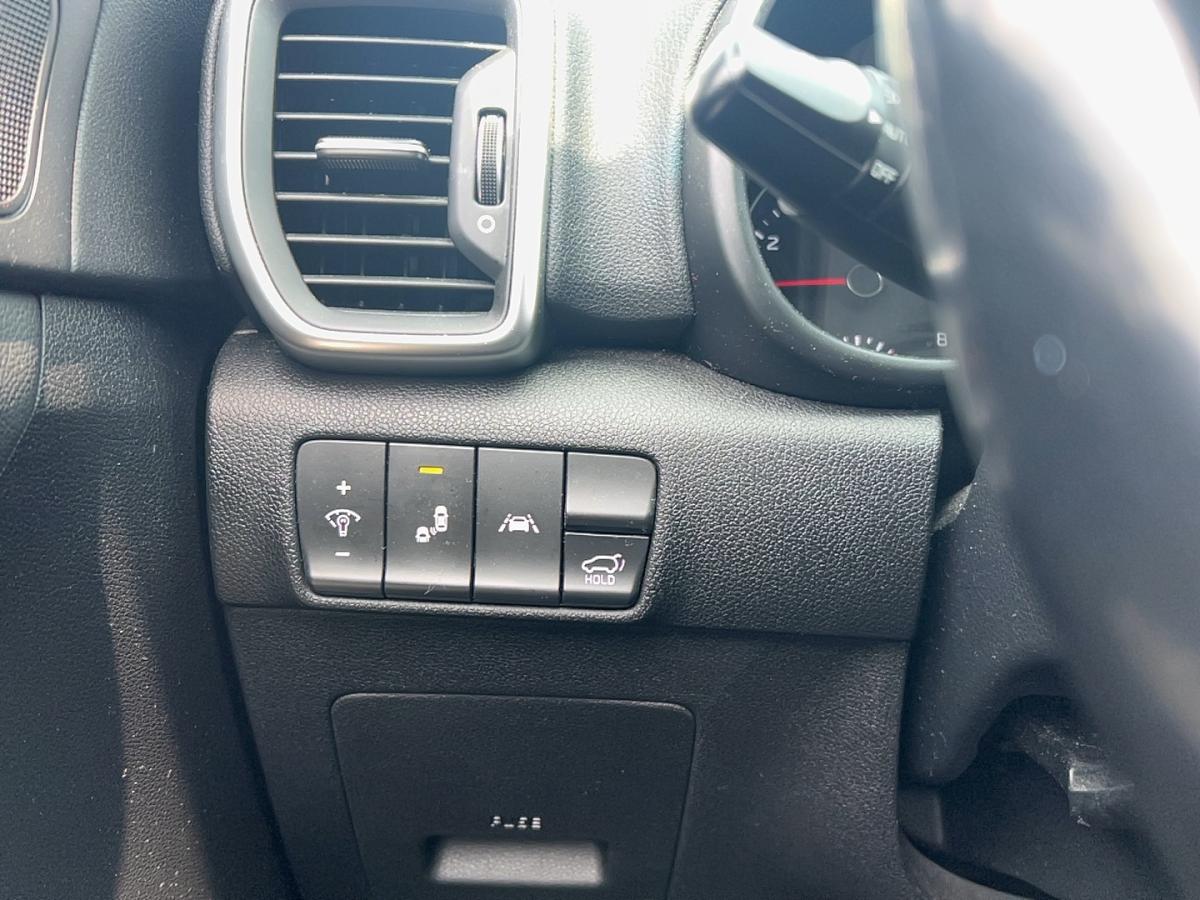 2020 Kia Sportage - Image 18