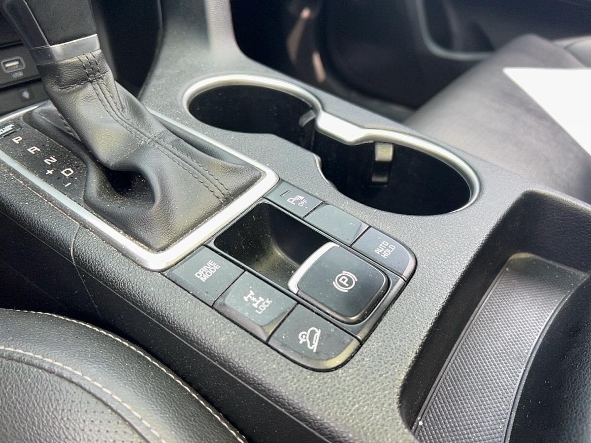 2020 Kia Sportage - Image 24