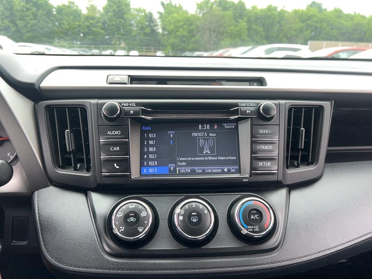 2016 Toyota RAV4 - Image 22