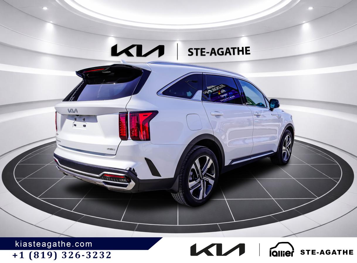 2023 Kia Sorento PHEV - Image 7