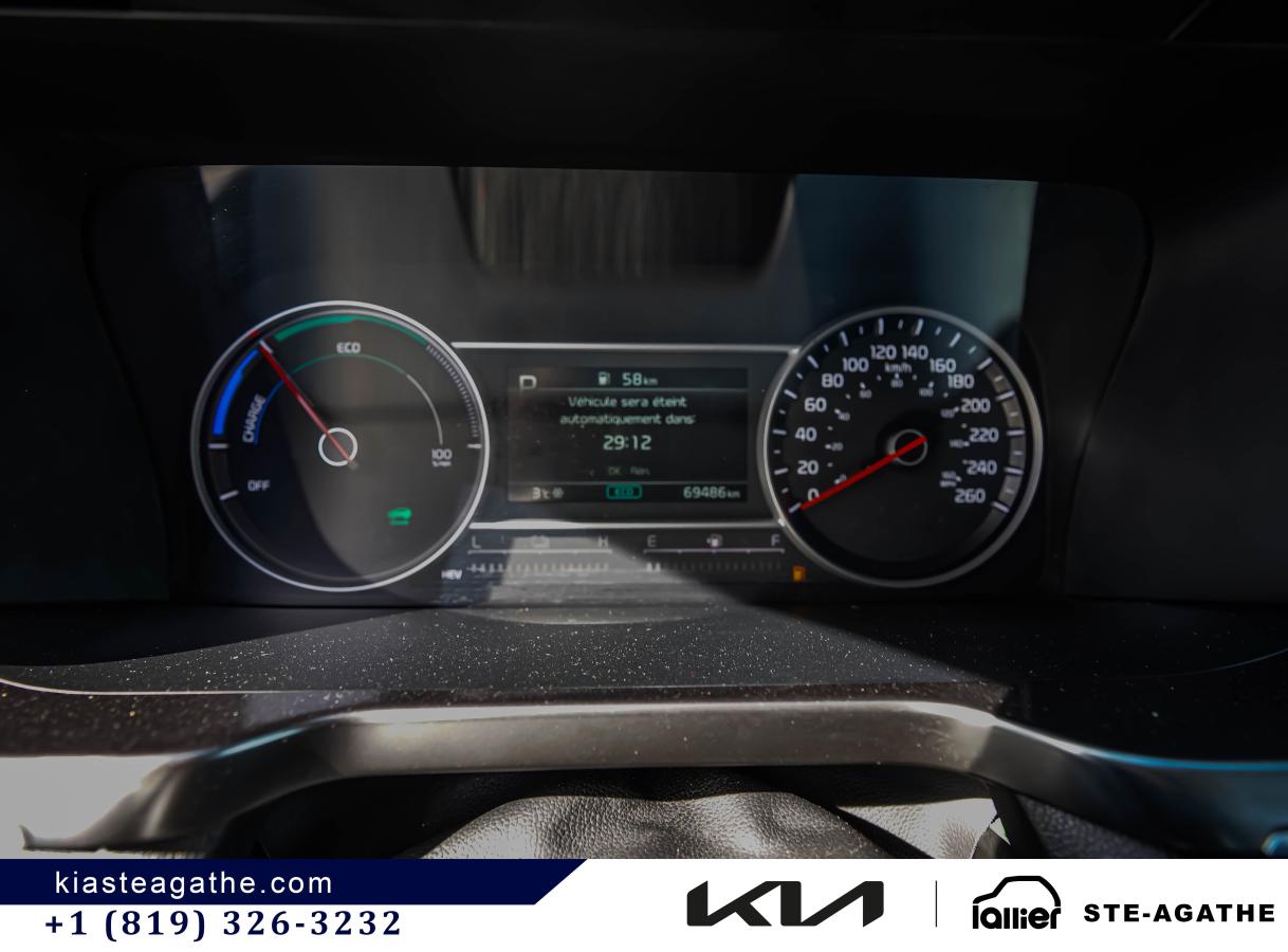 2023 Kia Sorento PHEV - Image 8