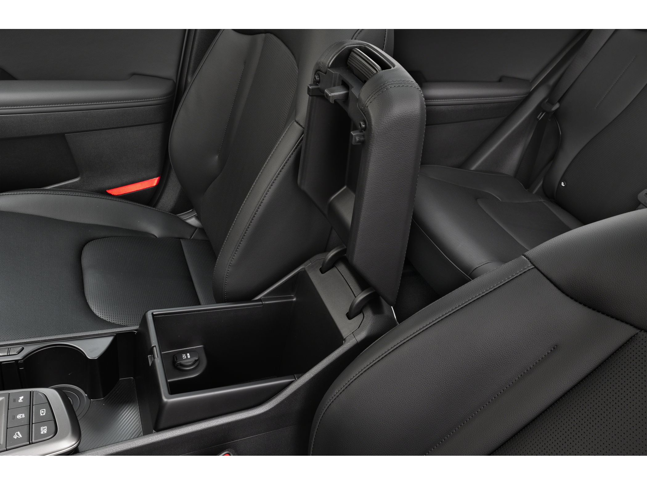 2026 Kia Sportage - Image 13