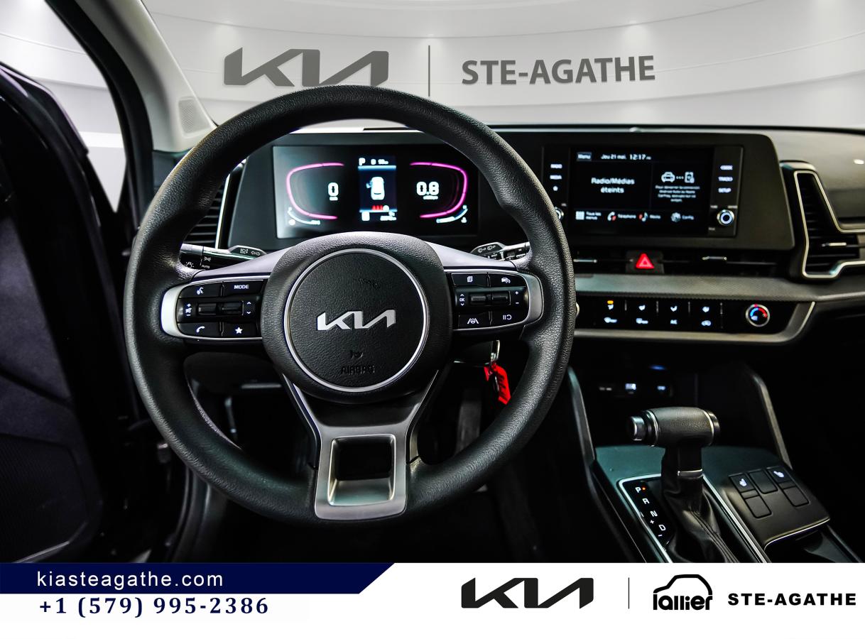 2025 Kia Sportage - Image 11