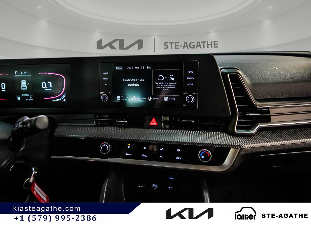 2025 Kia Sportage - Image 16
