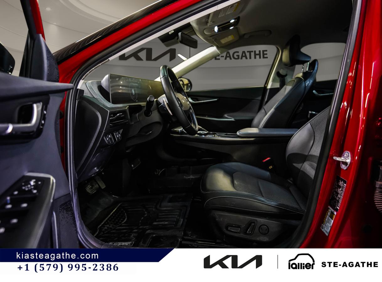 2022 Kia EV6 - Image 13