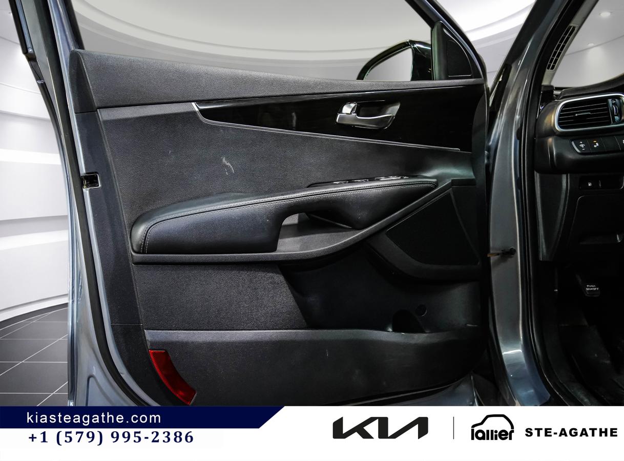2020 Kia Sorento - Image 10