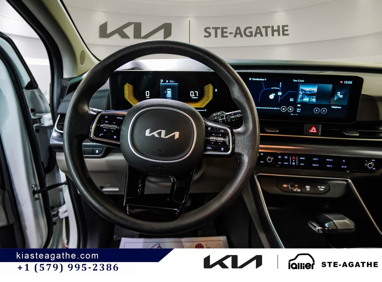 2025 Kia Carnival - Image 12