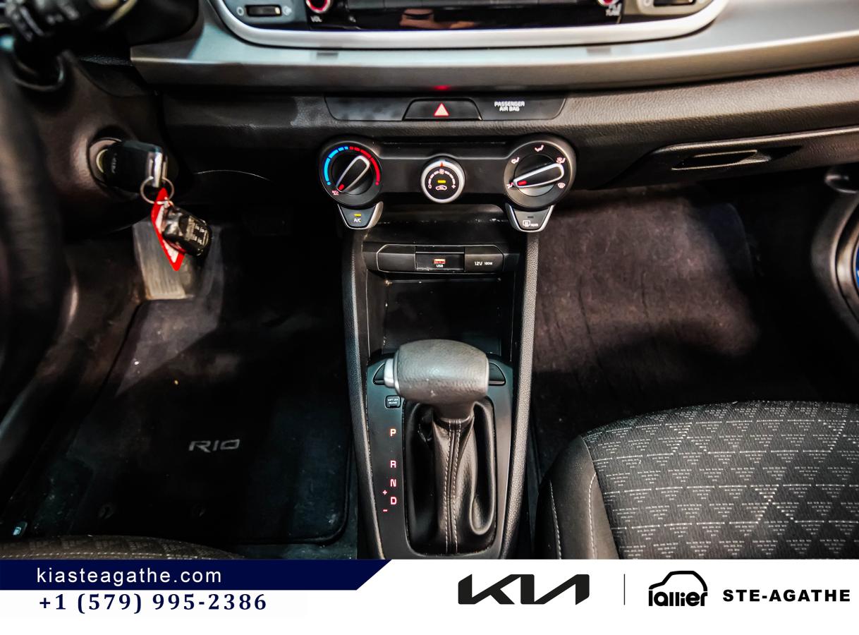 2021 Kia Rio5 - Image 17