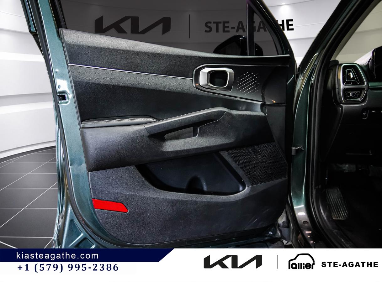 2021 Kia Sorento - Image 11