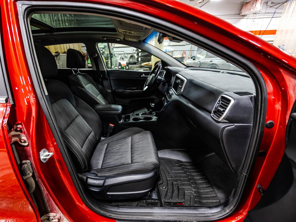 2022 Kia Sportage - Image 16